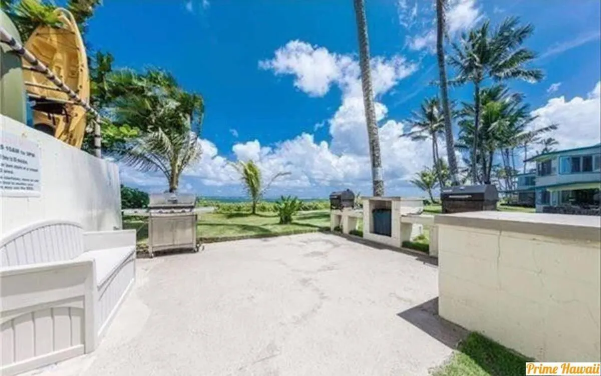 Amazing Beachfront Condo Hau'ula Holiday home