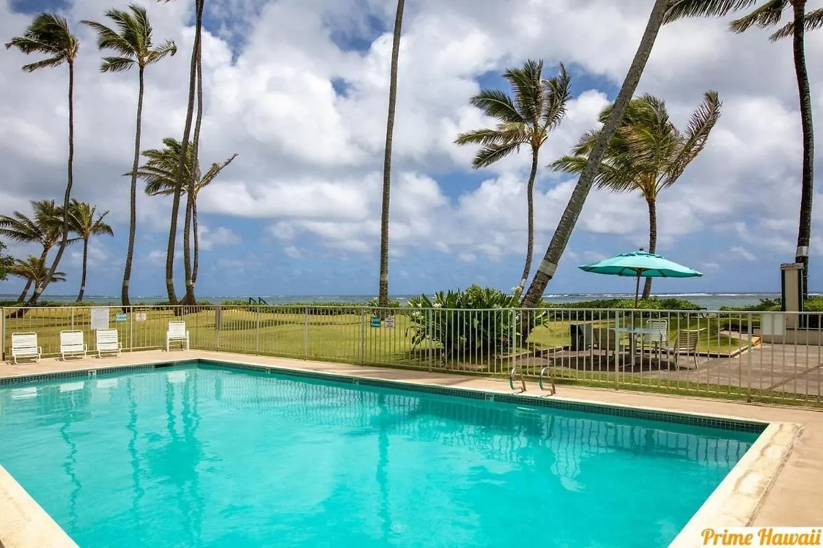 Amazing Beachfront Condo Hau'ula Holiday home