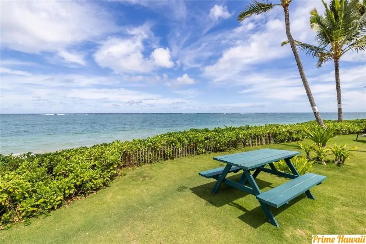 Amazing Beachfront Condo Hau'ula United States