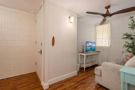 Amazing Beachfront Condo Hau'ula Holiday home