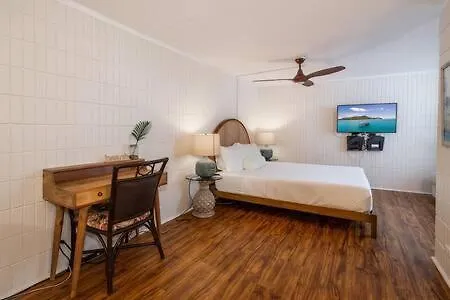 Amazing Beachfront Condo Hau'ula United States